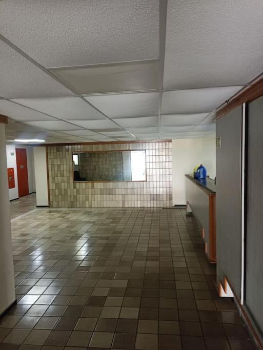 Flat Recem-reformado E Bem Localizado * Vitoria