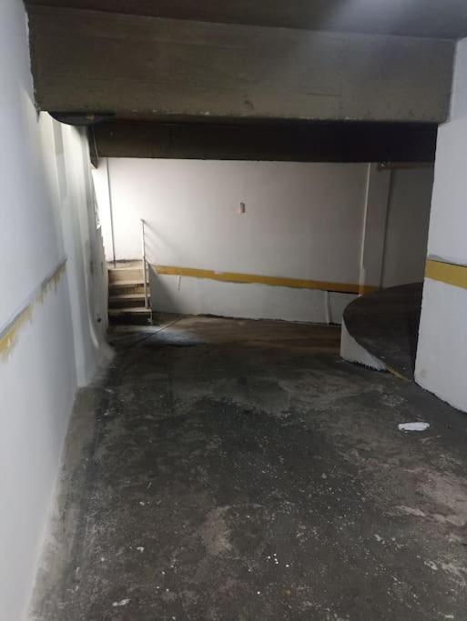 Flat Recem-reformado E Bem Localizado Apartment